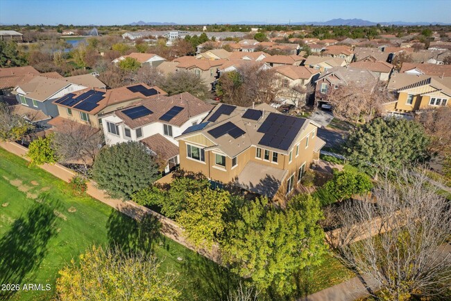 Building Photo - 3437 E Mesquite St