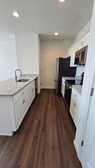 Building Photo - 63 N Conifer Dr