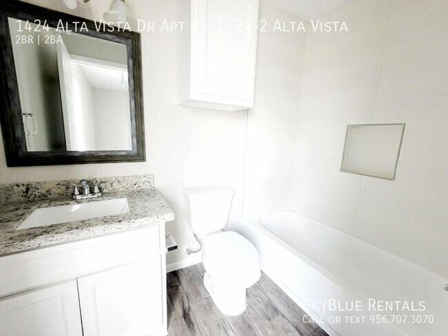 Building Photo - 1424 Alta Vista Dr