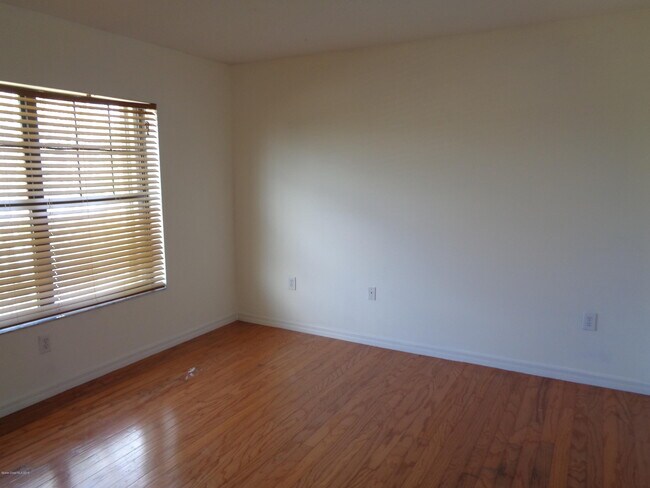Building Photo - 3337 Hoofprint Dr