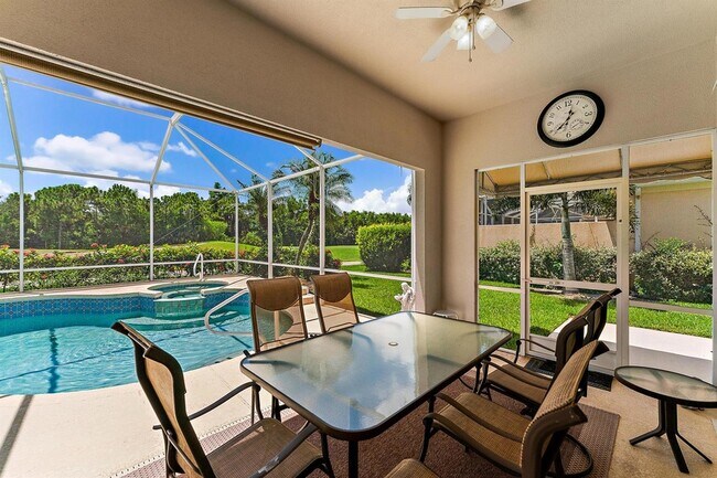 Building Photo - 8485 SE Palm Hammock Ln