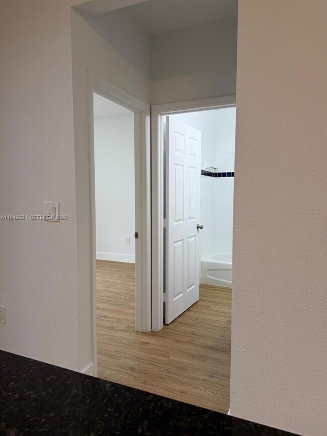 Building Photo - 14934 SW 41st Ln