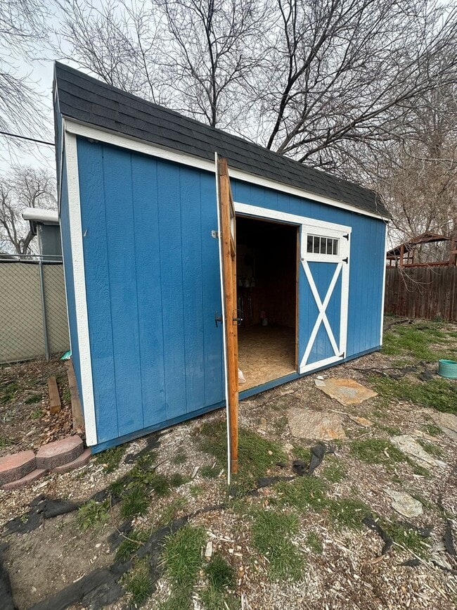 Building Photo - GORGEOUS West Valley Home!!!