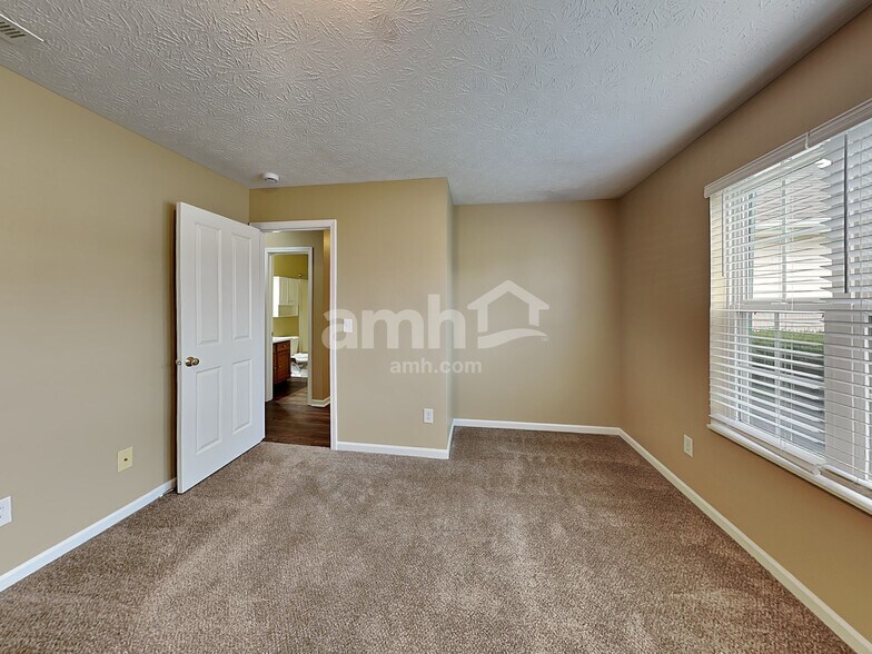 Building Photo - 1169 Frogs Leap