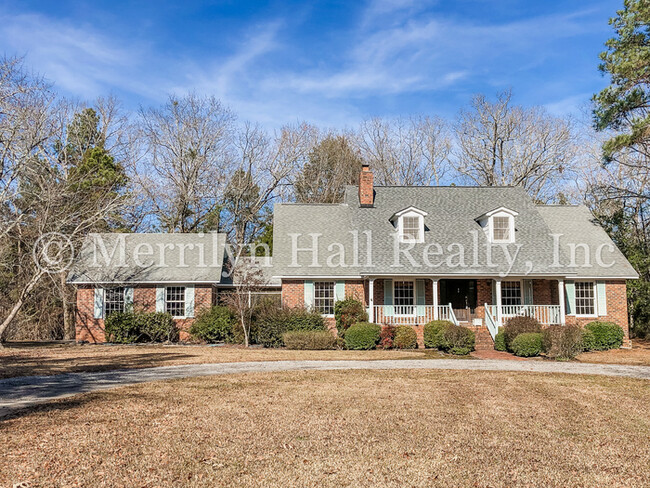 Building Photo - Spacious 4 Bedroom on over 4 acres in Irmo!