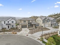 Building Photo - "Spacious Santa Clarita Sanctuary: 4-Bedro...