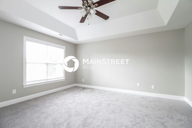 Building Photo - 3 Bedroom Pet-Friendly Home in Greensboro, NC with Main Street Renewal