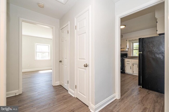 Building Photo - 620 Harwood Ave