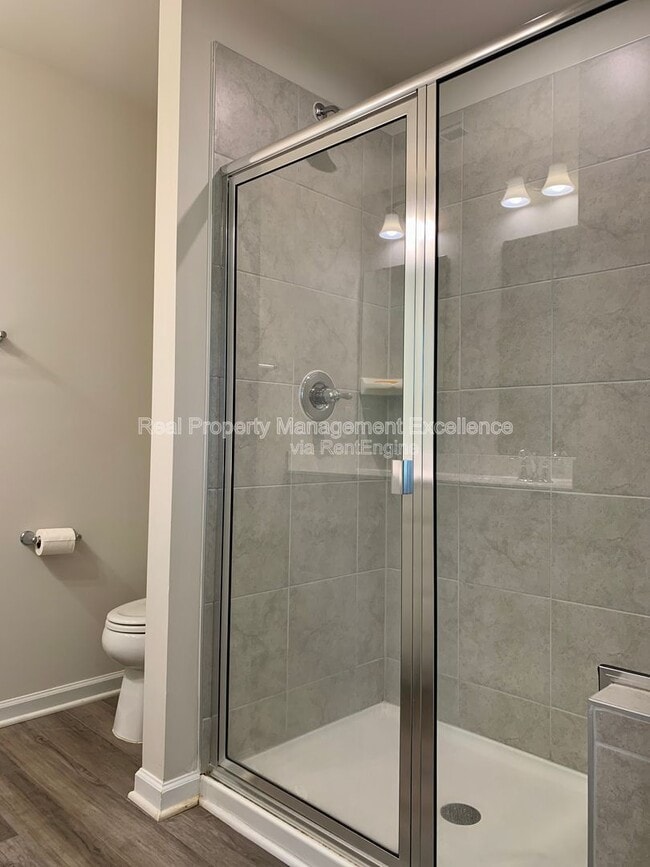 Building Photo - 6625 Pathfinder Wy