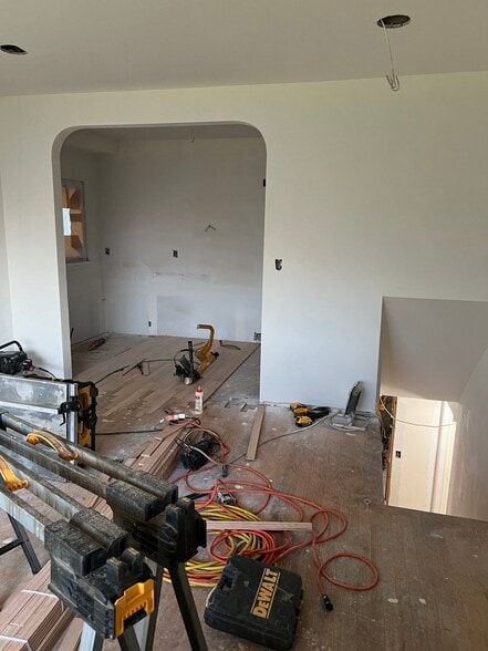 Building Photo - 1310 E 900 S