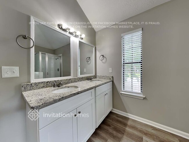 Building Photo - 855 Arbor Hill Dr