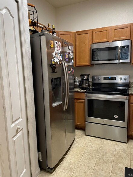 Building Photo - 3066 Rodrick Cir