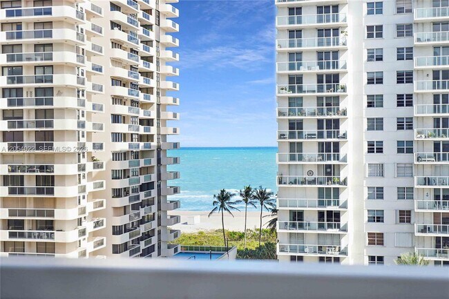 Building Photo - 5700 Collins Ave