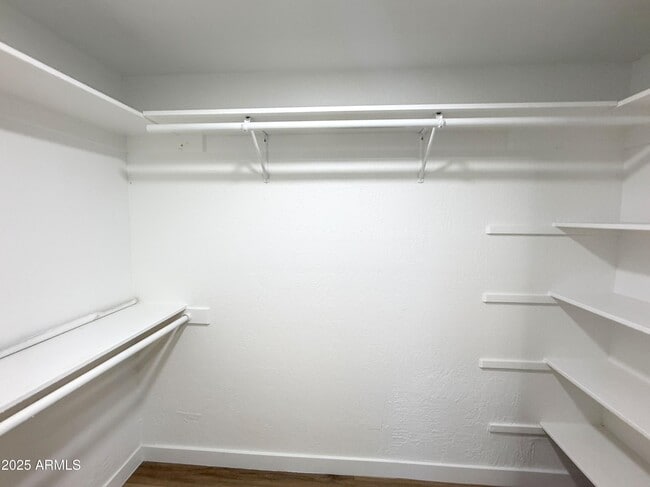 Building Photo - 6533 N Maryland Cir