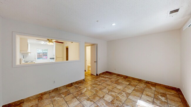 Building Photo - 18235 Happy Ln