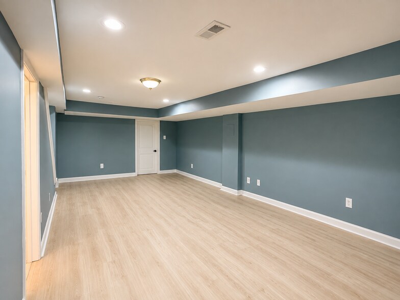 Building Photo - 18 Winslow Ln