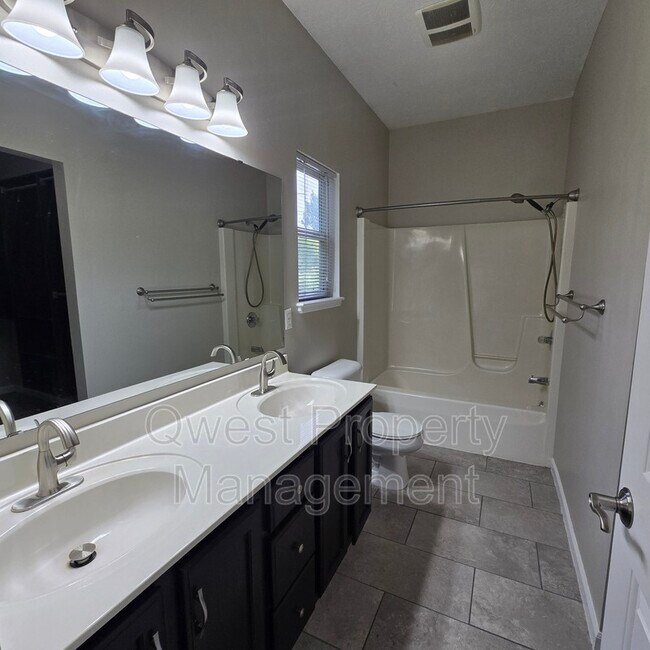 Building Photo - 6981 Sienna Dr SE