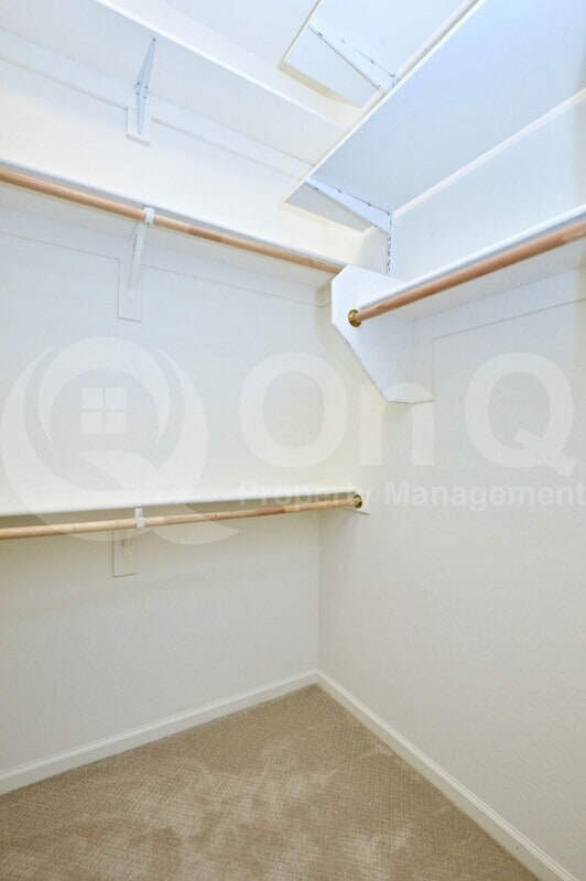 Building Photo - 20565 W Nelson Pl