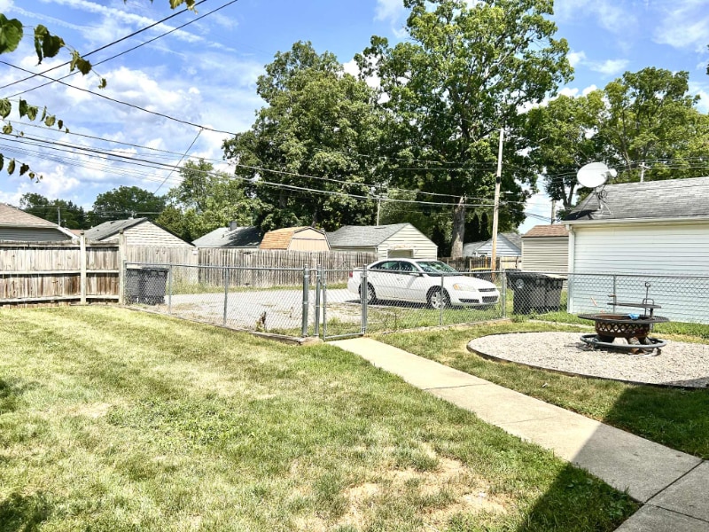 Building Photo - 2321 Glenwood Ave