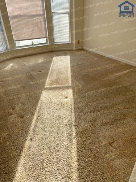 Building Photo - 106 Vinewood Rd