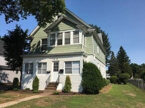 Building Photo - 36-38-38 E Cedar St
