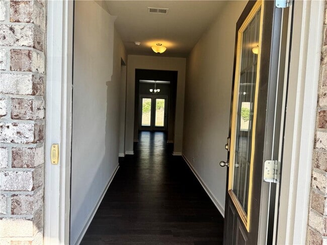 Building Photo - 71 Wayside Terrace