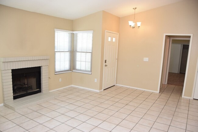 Building Photo - SOUTH - RANCHO LAS PALMAS - 1 STORY HOME - 89123