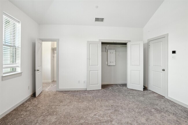 Building Photo - 6441 Iron Horse Blvd