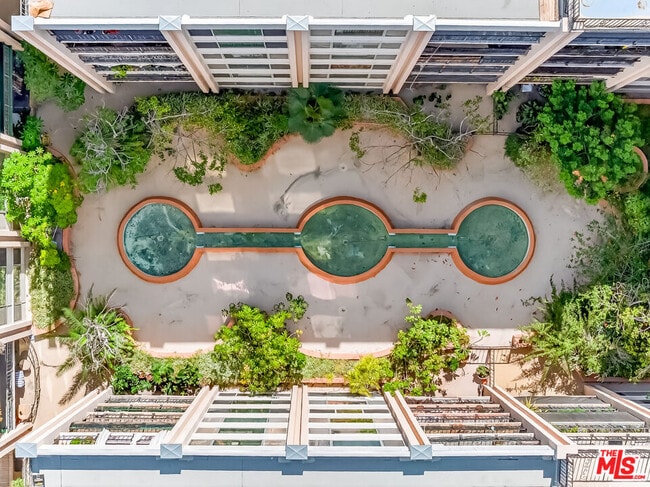 Building Photo - 421 La Fayette Park Pl