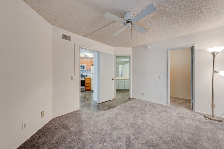 Building Photo - 2914 Alwood Ct