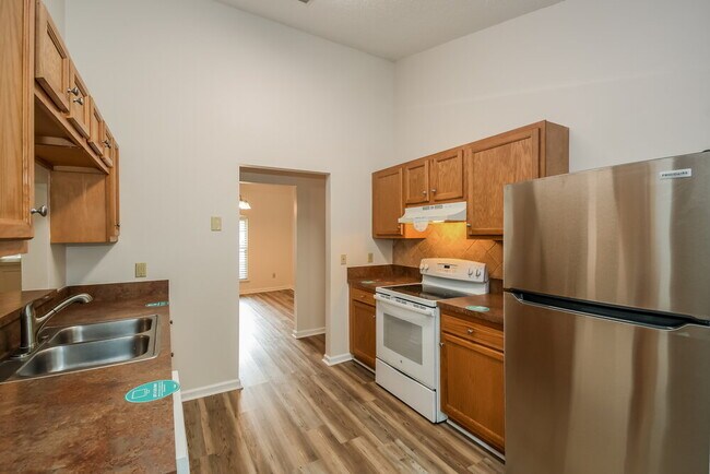 Building Photo - 283 Springfield Ct