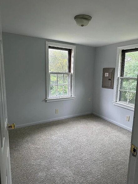 Building Photo - 898 Ridge Ave