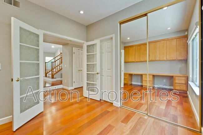 Building Photo - 11754 Ridge Creek Ct