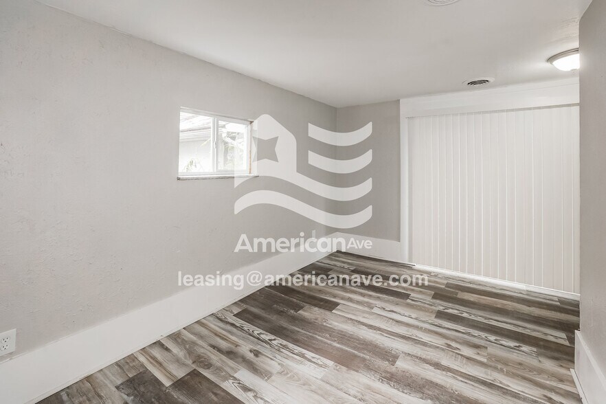 Building Photo - 5085 Adella St