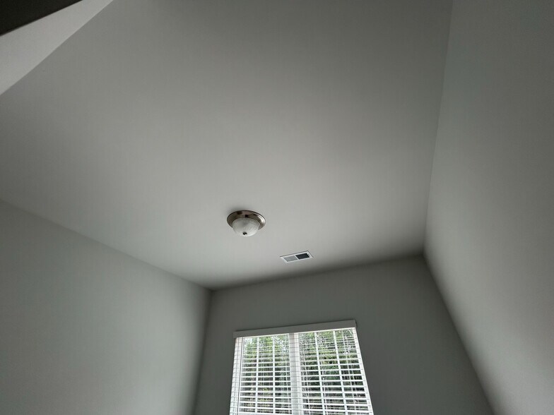 Building Photo - Room in Townhome on Noble Townes Way