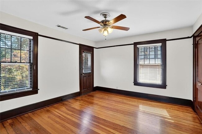 Building Photo - 641 Bonaventure Ave NE