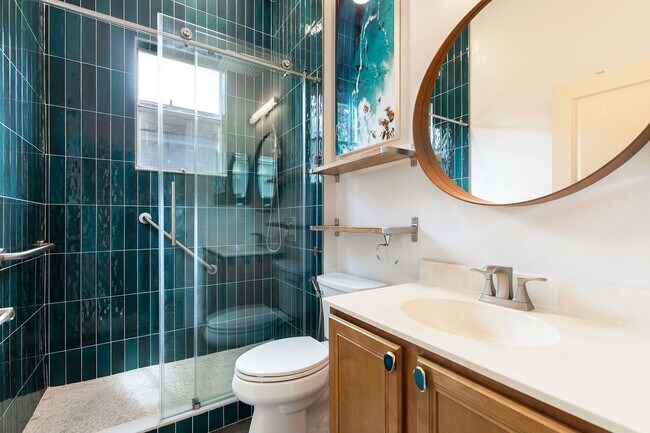 Building Photo - 3961 Knott Dr