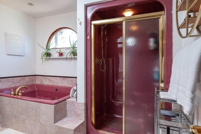 Building Photo - 152 Central Ave