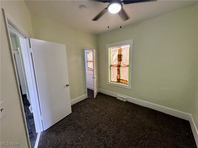 Building Photo - 404 Stanton Ave