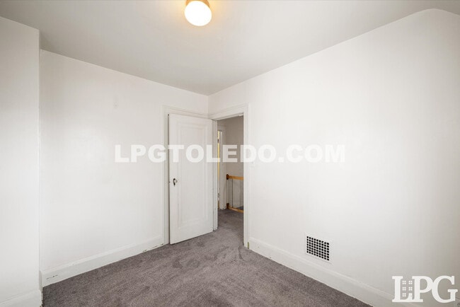 Building Photo - 1579 Colton St