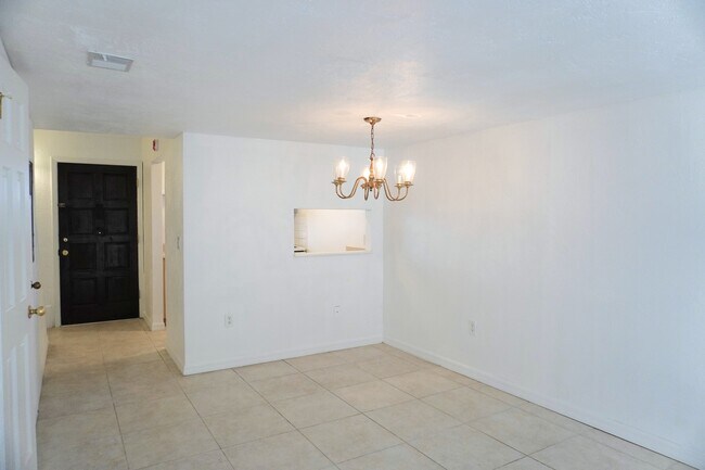 Building Photo - 1510 Ocean Shore Blvd