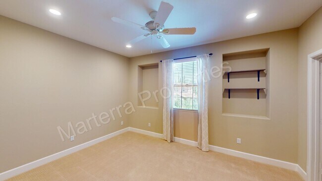 Building Photo - Beautiful Home in Portola Springs