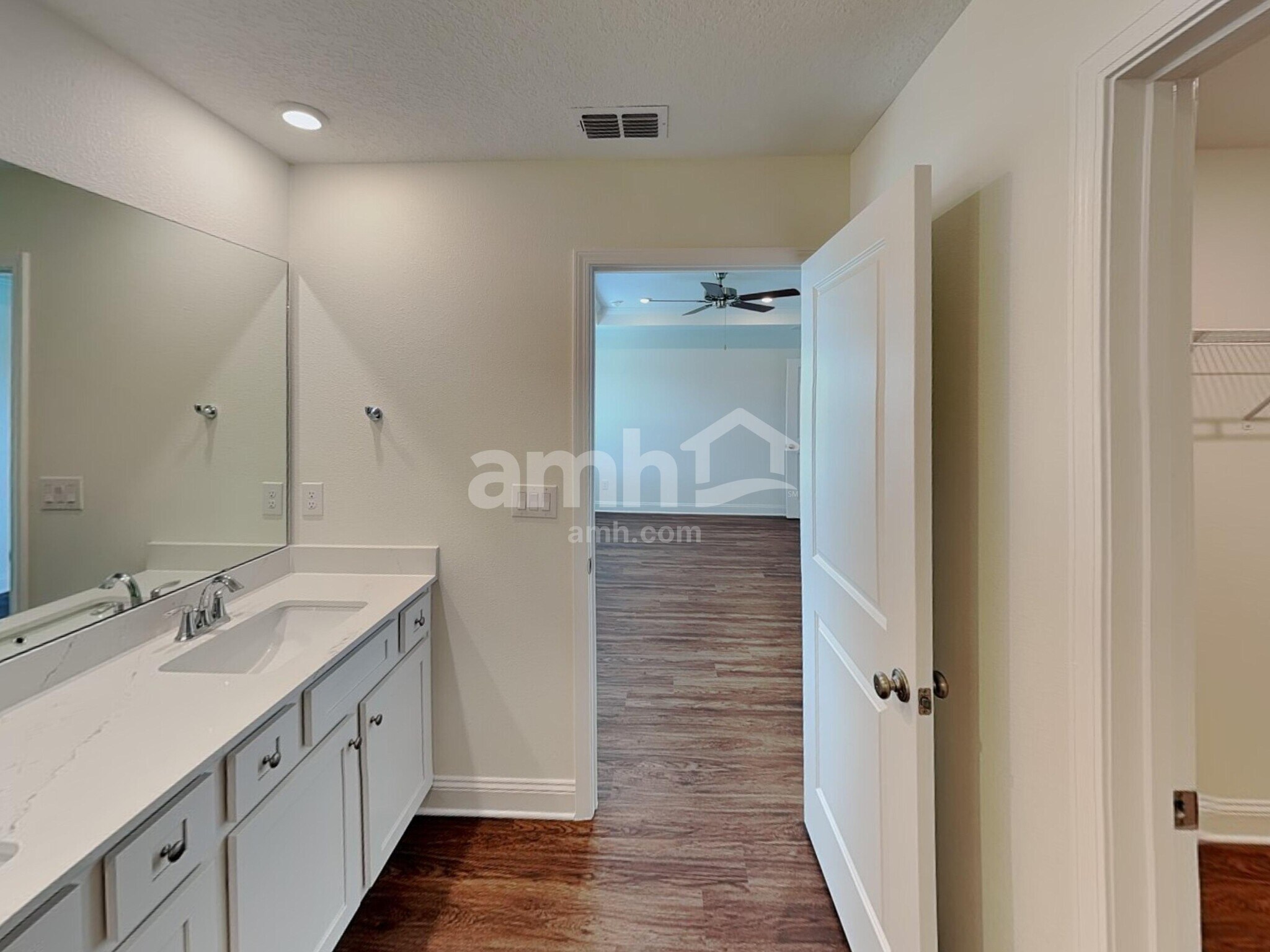 Building Photo - 291 Onate Cir