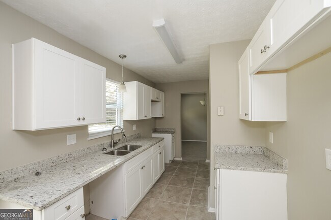 Building Photo - 5248 Long Green Ln