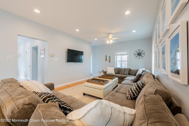 Building Photo - 393 E Virginia Ave