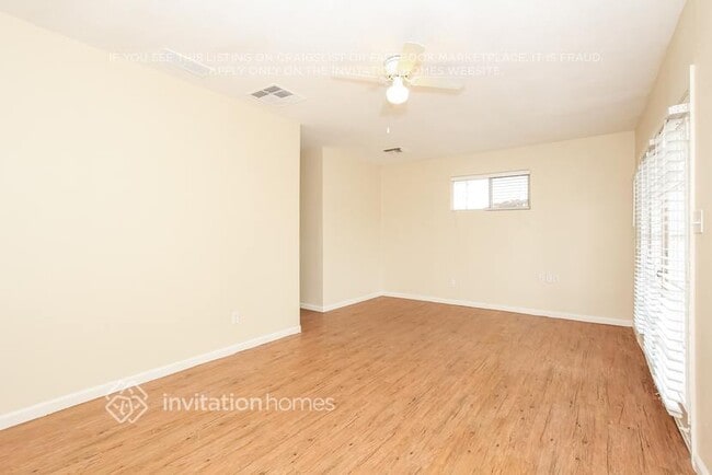 Building Photo - 8615 N 36th Ave