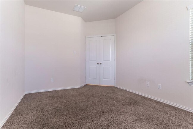 Building Photo - 517 Cerrito Cove