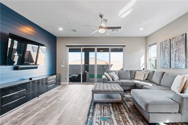 Building Photo - 359 Con Brio Ln
