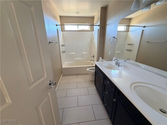 Building Photo - 3642 Via Messina