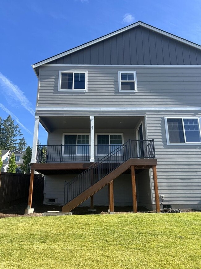 Building Photo - Beautiful Beaverton 4 Bedroom Home with Open Floor Plan, Deck & Upstairs Bonus Room